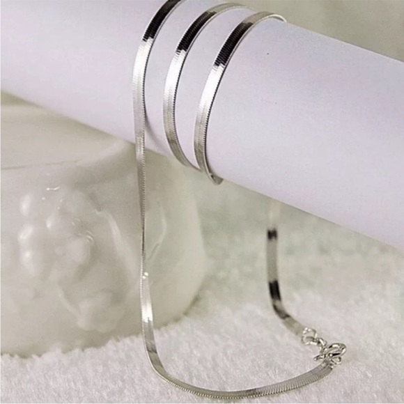 NEW “20” 925 STERLING SILVER SNAKE FLATE NECKLACE - Picture 2 of 4